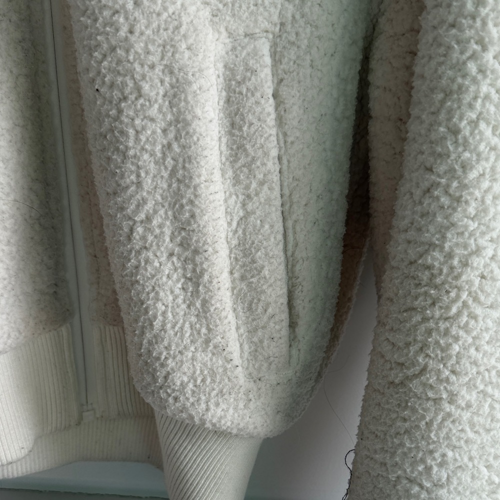 ALO Yoga Cream Sherpa Full-Zip Jacket - Picture 4 of 6